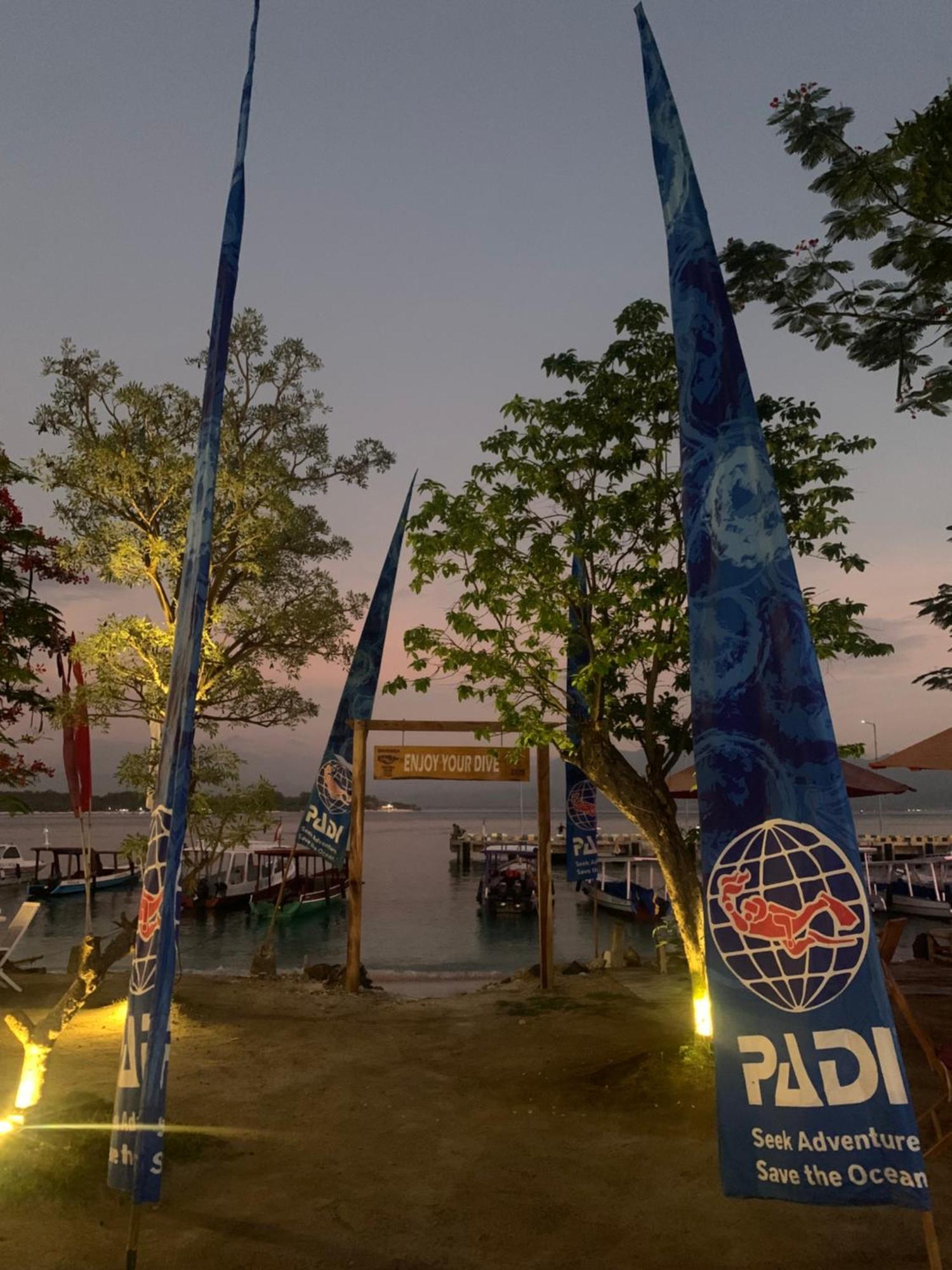 Diversia Diving Club & Bungalows Джили Трауанган Екстериор снимка